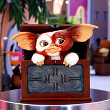 Laden Sie das Bild in den Galerie-Viewer, Gizmo Gremlins Figure Cute Retro Movie Collectible Ornament Memorabilia Statue
