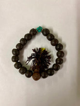 Load image into Gallery viewer, Tibetan Bodhi Seed Wrist Mala Bracelet, Authentic Handmade Buddhist Prayer Beads &amp; Turquoise Marker, Encased in Unique Friendship Knot Box
