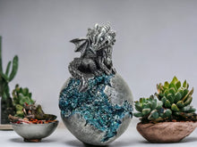 Load image into Gallery viewer, Emerging Dragon Hatchling on Geode - Mystical Fantasy Figurine - Collector&#39;s Resin Dragon Sculpture - Sparkling Crystal Egg - 12.5cm Tall
