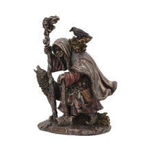 Laden Sie das Bild in den Galerie-Viewer, Cailleach Celtic Goddess Bronze Figurine Winter Goddess Statue Gothic Ornament
