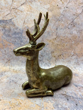 Load image into Gallery viewer, Exquisite Resin Deer Statue, Elegant Woodland Stag Figurine – Rustic Wildlife Home Decor, Perfect for Nature-Themed Spaces &amp; Animal Lovers-OsirisTradingUK
