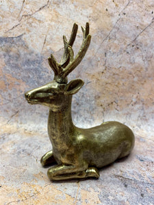 Exquisite Resin Deer Statue, Elegant Woodland Stag Figurine – Rustic Wildlife Home Decor, Perfect for Nature-Themed Spaces & Animal Lovers-OsirisTradingUK