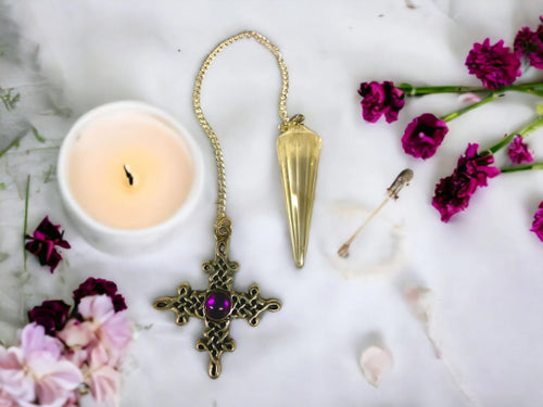 Divination Clear Quartz Dowsing Pendulum with Celtic Cross Charm – Energy Healing Crystal Pendulum, Spiritual Reiki Infused-OsirisTradingUK