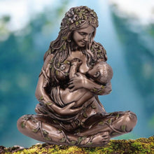 Charger l&#39;image dans la galerie, Earth Mother and Baby Bronze Figurine - 11cm, Beautiful Pagan-Inspired Decor
