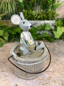 Cheeky & Charming Hilarious Mouse on Resin Bucket Lid Garden Ornament-OsirisTradingUK