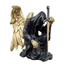 Laden Sie das Bild in den Galerie-Viewer, Angel of Death Kneeling Reaper Figurine Gothic Sword Statue Halloween Home Decor
