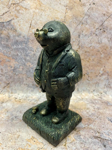 Quaint Bespectacled Mole Resin Figurine, 15.5cm – Charming Dressed Animal Statue for Garden & Home, Whimsical Vintage Style Decor