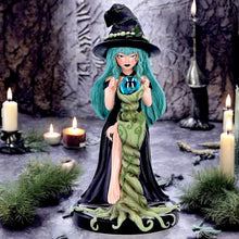 Laden Sie das Bild in den Galerie-Viewer, Sage Sugar &amp; Spice Witch Figurine 17.5cm – Mystica Green Witch Decor for Collectors Boxed
