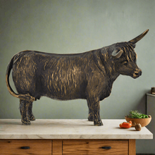 Laden Sie das Bild in den Galerie-Viewer, Bronze Effect Highland Cow Sculpture Ornament Country House Sculpture
