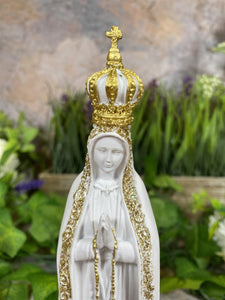 Resin Statue of Our Lady of Fatima, Religious Figure with Golden Accents, Elegant Virgin Mary Sculpture, Spiritual Christian Decor
