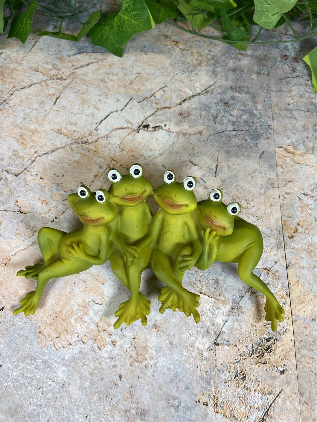 Ribbiting Frog Friends Shelf Sitter Figurine Handmade Resin Craft 17 cm-OsirisTradingUK