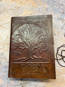 Handcrafted Leatherette Celtic Tree of Life Book of Shadows – Wicca Spell Book, Blank Journal, Mystical Diary, 18x12.5cm Engraved Notebook