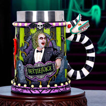 Laden Sie das Bild in den Galerie-Viewer, Official Beetlejuice Tankard Gothic Mug Halloween Movie Collectible Drinkware
