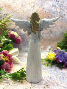 Angel Holding Star Christmas Ornament Resin Figure Festive Home Decor Celestial Holiday Accent Spirit of the Season 20x12 cm