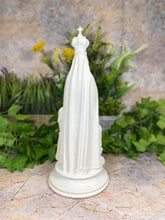 Load image into Gallery viewer, Exquisite Our Lady of Fatima Statue A Timeless Symbol of Faith and Devotion
