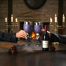Laden Sie das Bild in den Galerie-Viewer, Gothic Set Skull Goblets Heart Shaped Chalice Dark Fantasy Occult Altar Wine Cups
