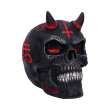 Laden Sie das Bild in den Galerie-Viewer, James Ryman Infernal Skull Figurine 20cm | Gothic Red &amp; Black Devil Skull Ornament
