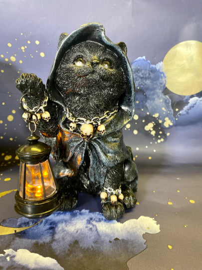 Black Cat in Robe Figurine with Lantern - Gothic Witch Resin Statue - Halloween Decor - Comical Cat Ornament