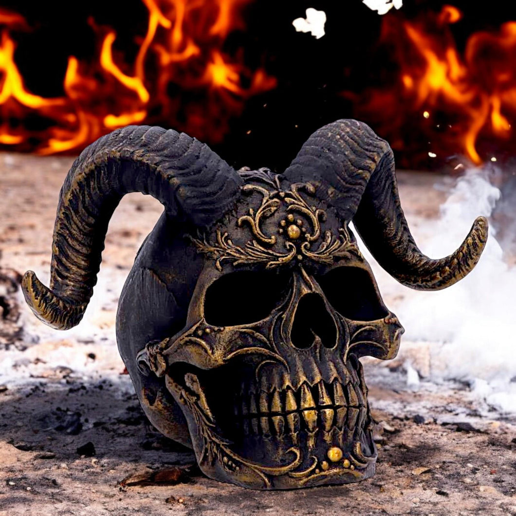 Diabolus Horned Skull Figurine Gothic Demon Skull Ornament Halloween Horror Statue