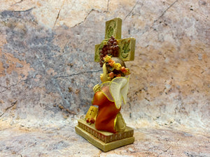 Cherubic Praying Angel Figurine, 12.5cm – Ornate Resin Cross with Grapes, Religious Decor, Spiritual Tabletop Art, Angelic Home Blessing