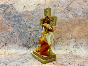 Cherubic Praying Angel Figurine, 12.5cm – Ornate Resin Cross with Grapes, Religious Decor, Spiritual Tabletop Art, Angelic Home Blessing-OsirisTradingUK