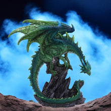 Laden Sie das Bild in den Galerie-Viewer, Mythical Green Dragon Sculpture – Expertly Crafted Fantasy Collectible Statue 21cm

