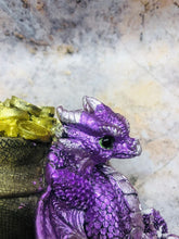 Charger l&#39;image dans la galerie, Purple Dragon Sculpture Fantasy Figurine Dragons Collection Made from Resin-OsirisTradingUK
