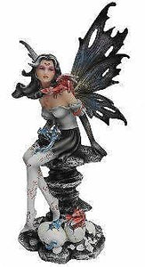 Fee mit schlüpfenden Drachen Figur Statue Ornament Fantasy Figur Skulptur