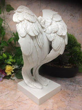 Charger l&#39;image dans la galerie, Memorial Graveside Peaceful Angel Praying Sculpture Grave Garden Ornament-OsirisTradingUK
