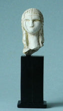 Load image into Gallery viewer, The Venus of Brassempouy Miniature Sculpture Museum Reproduction Statue Ornament
