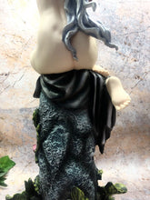 Laden Sie das Bild in den Galerie-Viewer, Large Fairy and Dragon Companion Sculpture Statue Mythical Creatures Figure Gift-OsirisTradingUK
