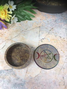 Soapstone Multicoloured Round Triple Moon Goddess Pentagram Chakra Box Altar-OsirisTradingUK