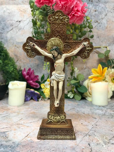 Ornate 20 cm Resin Crucifix Statue - Hand-Painted Religious Cross Home Decor