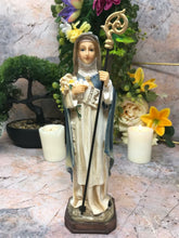 Load image into Gallery viewer, Saint Beatrice Statue Catholic Sculpture Religious Santa Beatriz Beatrix
