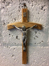 Laden Sie das Bild in den Galerie-Viewer, Olive Wood Crucifix Hanging Wall Cross Silver Metal Corpus Religious 20 cm-OsirisTradingUK
