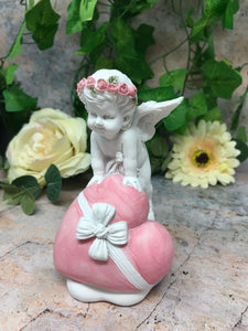 Guardian Angel Figurine Cherub with Heart Statue Ornament Sculpture Figure Gift