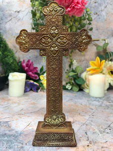 Ornate 20 cm Resin Crucifix Statue - Hand-Painted Religious Cross Home Decor