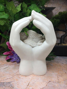 Beautiful Angel Cherub Resting in Hands Ornament Mothers Nana Grandma Present