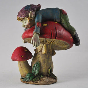 PIXIE ASLEEP ON MUSHROOM SMALL GARDEN DECOR INDOOR OUTDOOR GIFT NEW & BOXED