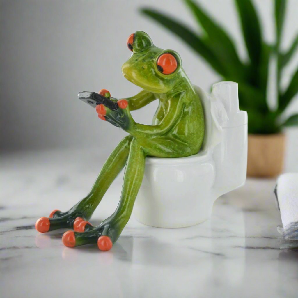 Comical Frogs On the Toilet Resin Figurine Ornament Frog Statue Gift-OsirisTradingUK