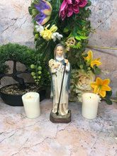 Load image into Gallery viewer, Saint Beatrice Statue Catholic Sculpture Religious Santa Beatriz Beatrix
