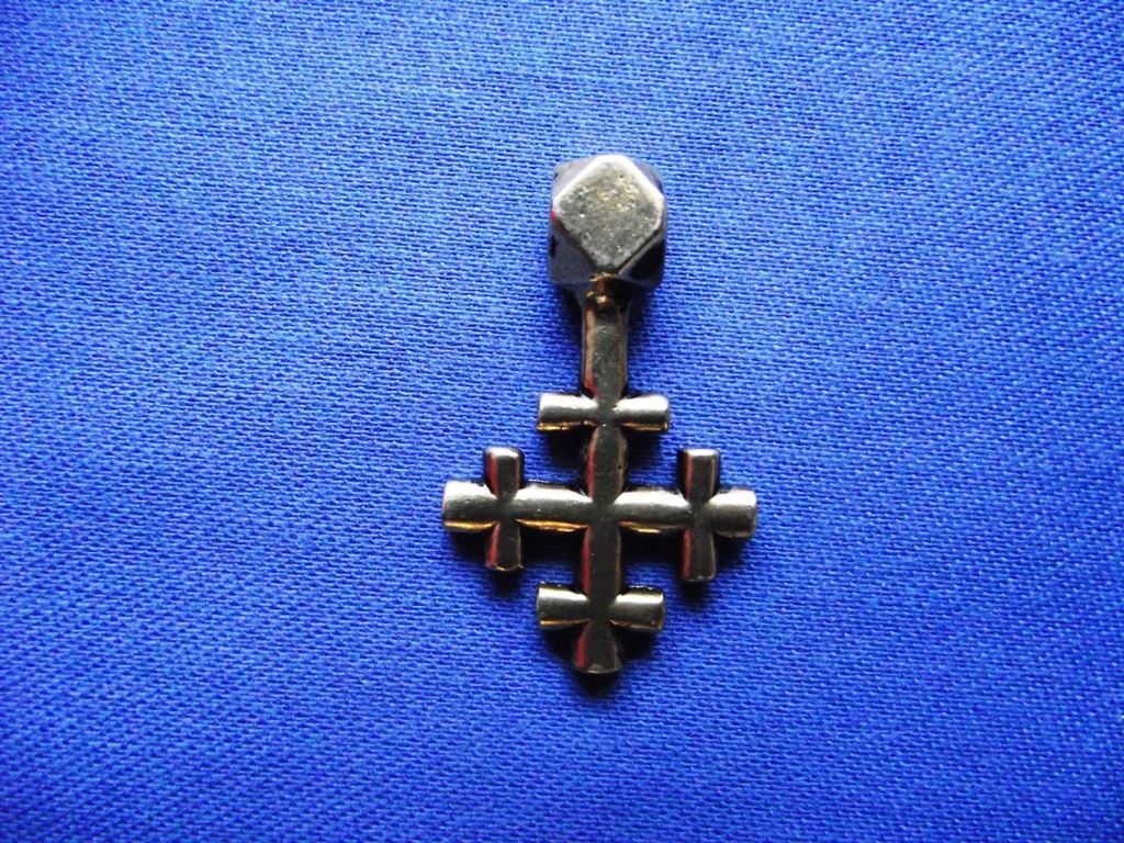 Antique Gold Effect Nordic Crossle Purity Spirituality Amulet Talisman Pendant