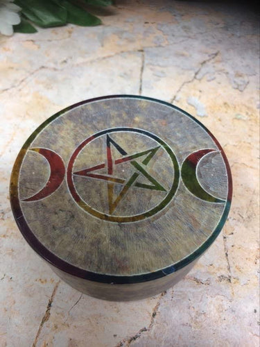 Soapstone Multicoloured Round Triple Moon Goddess Pentagram Chakra Box Altar-OsirisTradingUK