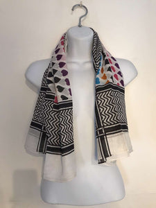 Beautiful Heart Design Ladies Scarf 100% Rayon-OsirisTradingUK